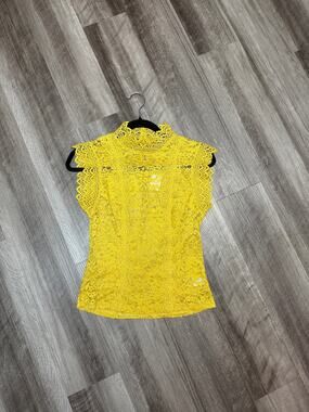 Top Chic lace mustard yellow sleeveless top